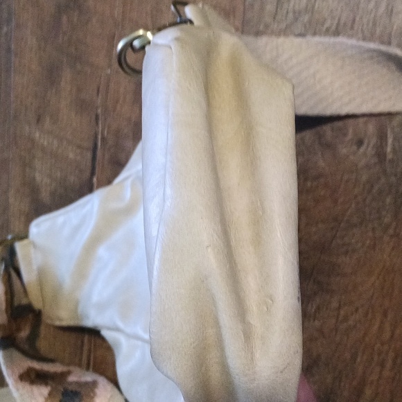 Sling cross body Bag vegan leather 🌸 - Picture 6 of 11